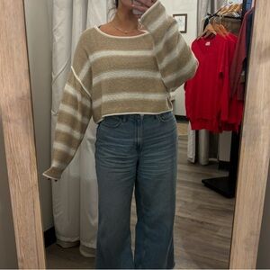 Promesa Neutral-Tone Cropped Knit Top in Beige and Cream